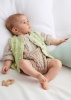 Artikelbild 1 des Artikels “Babyweste aus Jolie “