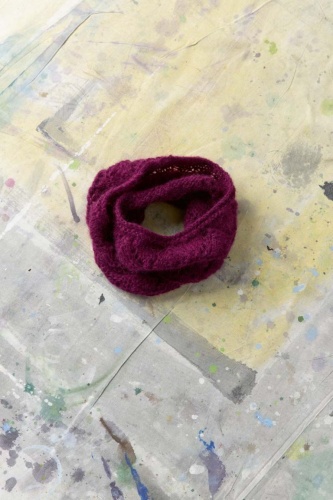 Artikelbild des Artikels “Kinderrundschal aus Malou Light “