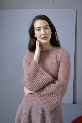 Artikelbild des Artikels “Pullover mit Trompetenärmeln aus Mohair Luxe “