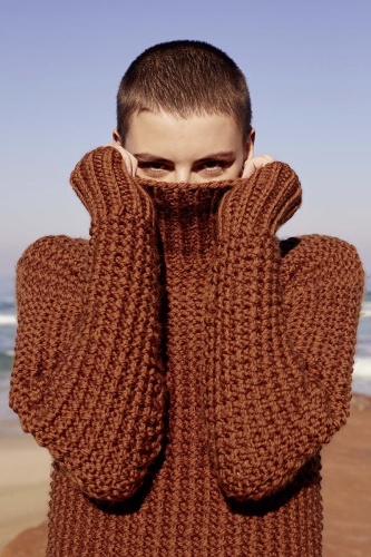 Artikelbild des Artikels “Sweater Be Golden aus WOOLADDICTS Fire “