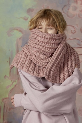 Artikelbild des Artikels “Scarf Be Blessed aus WOOLADDICTS Fire “