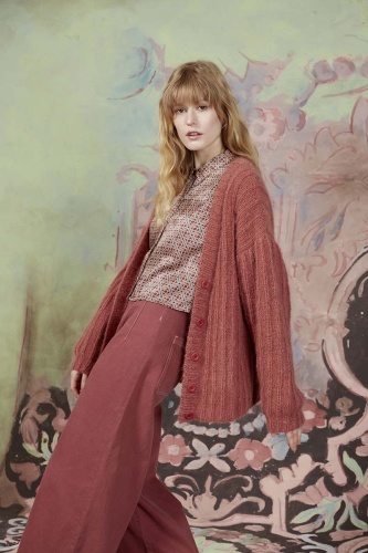 Artikelbild des Artikels “Cardigan Huge Honor aus WOOLADDICTS Honor “