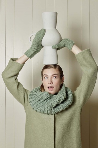 Artikelbild des Artikels “Snood Snuggle Up aus WOOLADDICTS Fire “