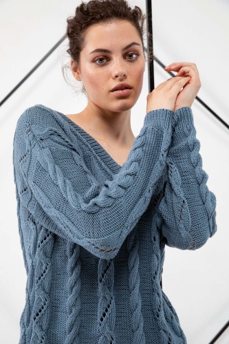 Artikelbild des Artikels “Pullover mit Zopfmuster aus Soft Cotton “