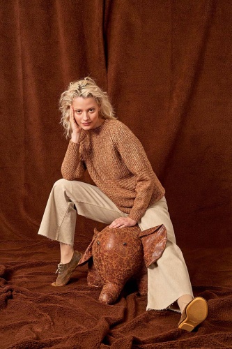 Artikelbild des Artikels “Raglanpullover aus Fortuna “