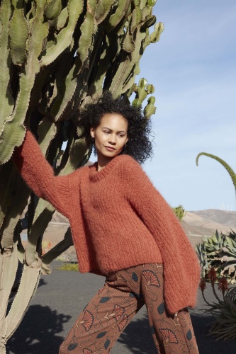 Artikelbild des Artikels “Top Down Pullover Pachamama aus WOOLADDICTS Honor “