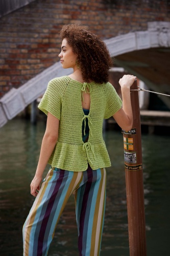 Artikelbild des Artikels “Kurzarmjacke Topdown Celebration aus WOOLADDICTS Whisper 1176.0116 - pistachio | L-XL (400g)“