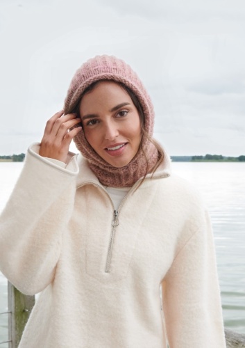 Artikelbild des Artikels “Kapuzenloop aus Alpaca Moda “