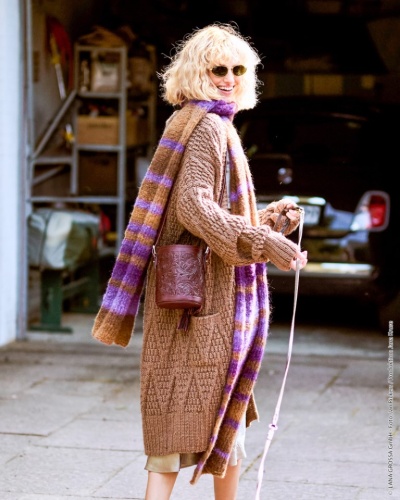 Artikelbild des Artikels “Strickmantel Im Strukturmuster aus Brigitte No. 5 “