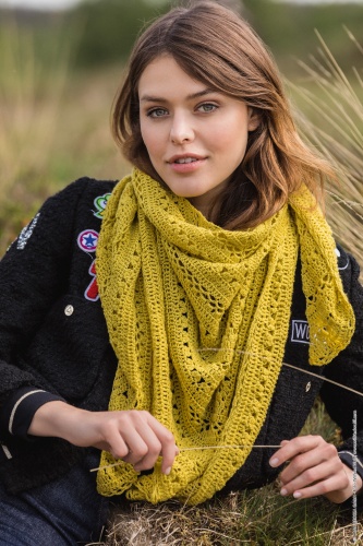 Artikelbild des Artikels “Dreieckstuch aus Cool Wool Lace 26 - Dunkelgrau | 90 x 180cm (150g)“