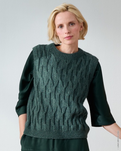 Artikelbild des Artikels “Slipover Im Struktur-Rippenmuster aus Cool Merino 01 - Dunkelrot | 36/38 (300g)“