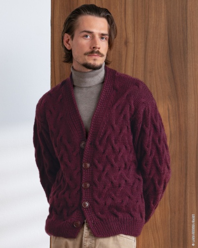 Artikelbild des Artikels “Jacke Mit Zopfmuster aus Cool Merino Big 236 - Lachsrot | 50/52 (750g)“