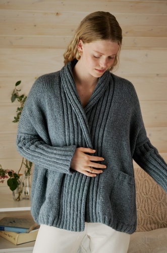 Artikelbild des Artikels “Cardigan aus Alta Moda Cashmere 16 “