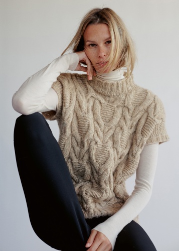 Artikelbild des Artikels “Pullunder aus Natural Alpaca Pelo “
