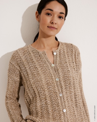 Artikelbild des Artikels “Jacke Im Ajourmuster aus Diversa “
