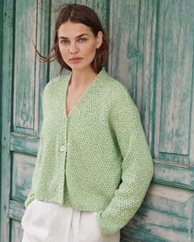 Artikelbild des Artikels “Jacke Mit Perlmuster aus Bottoni “