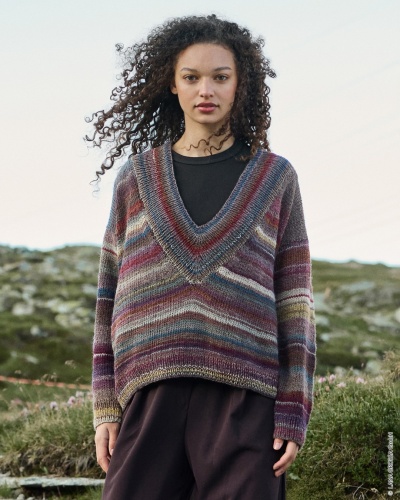 Artikelbild des Artikels “V-Pullover aus Gomitolo Intenso “