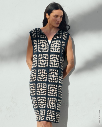 Artikelbild des Artikels “Kleid In Quadratischen Motiven aus Elastico “