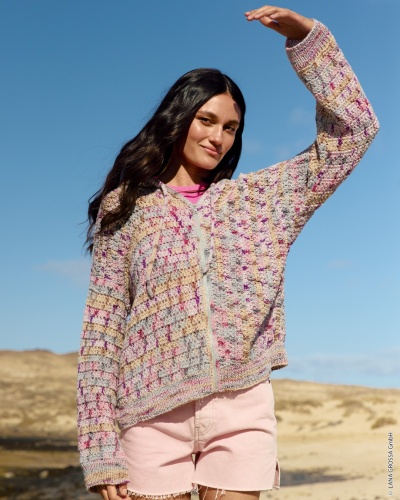 Artikelbild des Artikels “Hoodie Im Stäbchenmuster aus Torto “