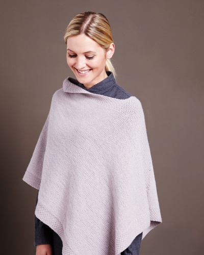 Artikelbild des Artikels “Poncho aus Lamana Como “