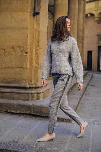 Artikelbild des Artikels “Pullover aus Lucciola “