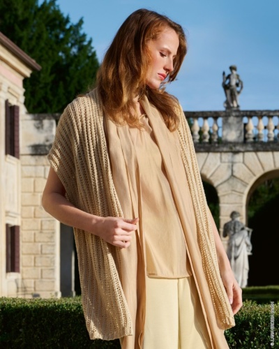 Artikelbild des Artikels “Weste aus Summer Cashmere “