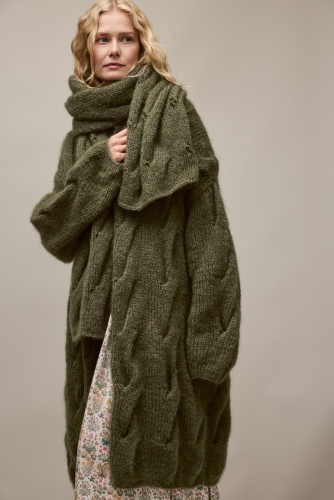 Artikelbild des Artikels “Schal Im Zopfmuster aus Mohair Di Gio “
