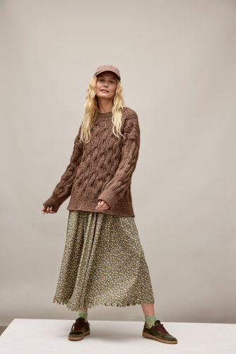 Artikelbild des Artikels “Zopfpullover aus Natural Alpaca Pelo & Natural Superkid Tweed “