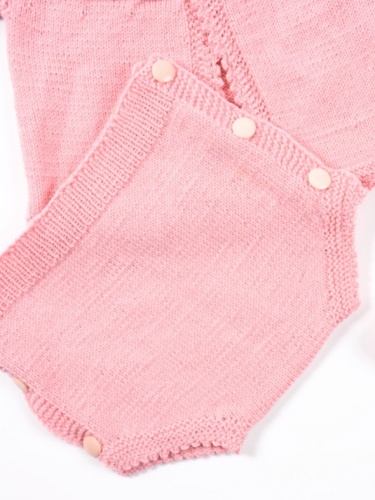 Artikelbild des Artikels “Kurzes Höschen aus Pro Lana Baby Merino Soft “