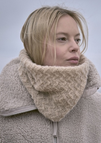 Artikelbild des Artikels “Snood Shoal aus Rowan Alpaca Haze “