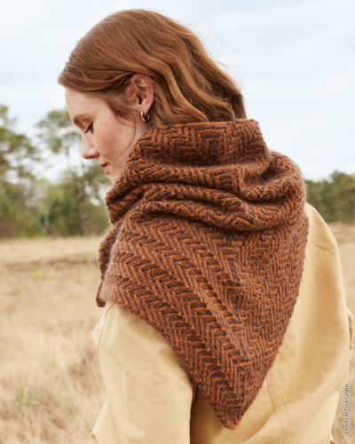 Artikelbild des Artikels “Dreieckstuch aus Cashmere 16 Fine & Silkhair & Cool Wool Lace “