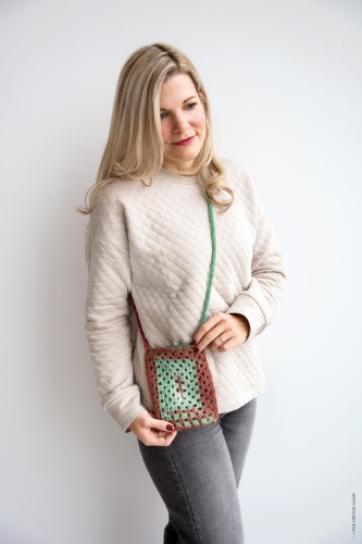 Artikelbild des Artikels “Kleine Häkeltasche aus Christmas Edition Lurex “