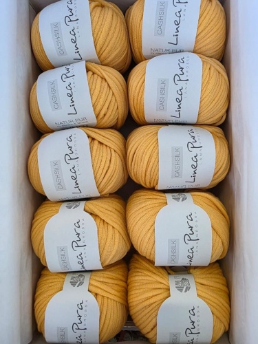 Artikelbild des Artikels “500g Lana Grossa Cashsilk Farbe 28 Dottergelb “