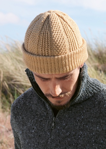 Artikelbild des Artikels “Mütze Im Mustermix aus Merino Superiore “