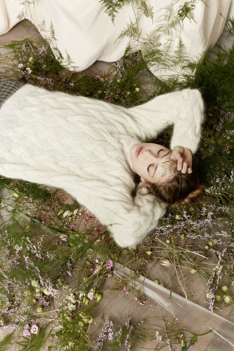 Artikelbild des Artikels “Pullover im Zopfmuster aus Mohair Luxe “