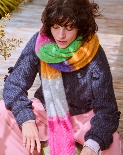 Artikelbild des Artikels “Pullover Mit Häkelblumen aus Brigitte No. 2 “