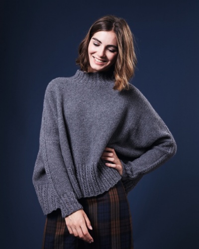 Artikelbild des Artikels “Pullover mit Lochmuster Bündchen aus Lamana Como “