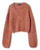 Artikelbild 3 des Artikels “Zopfpullover Mit V-Ausschnitt aus Diversa & Setapura “