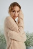 Artikelbild 4 des Artikels “Pullover aus Aura “