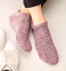 Artikelbild 9 des Artikels “TOPP  Sneakersocken stricken mit Wow-Effekt “