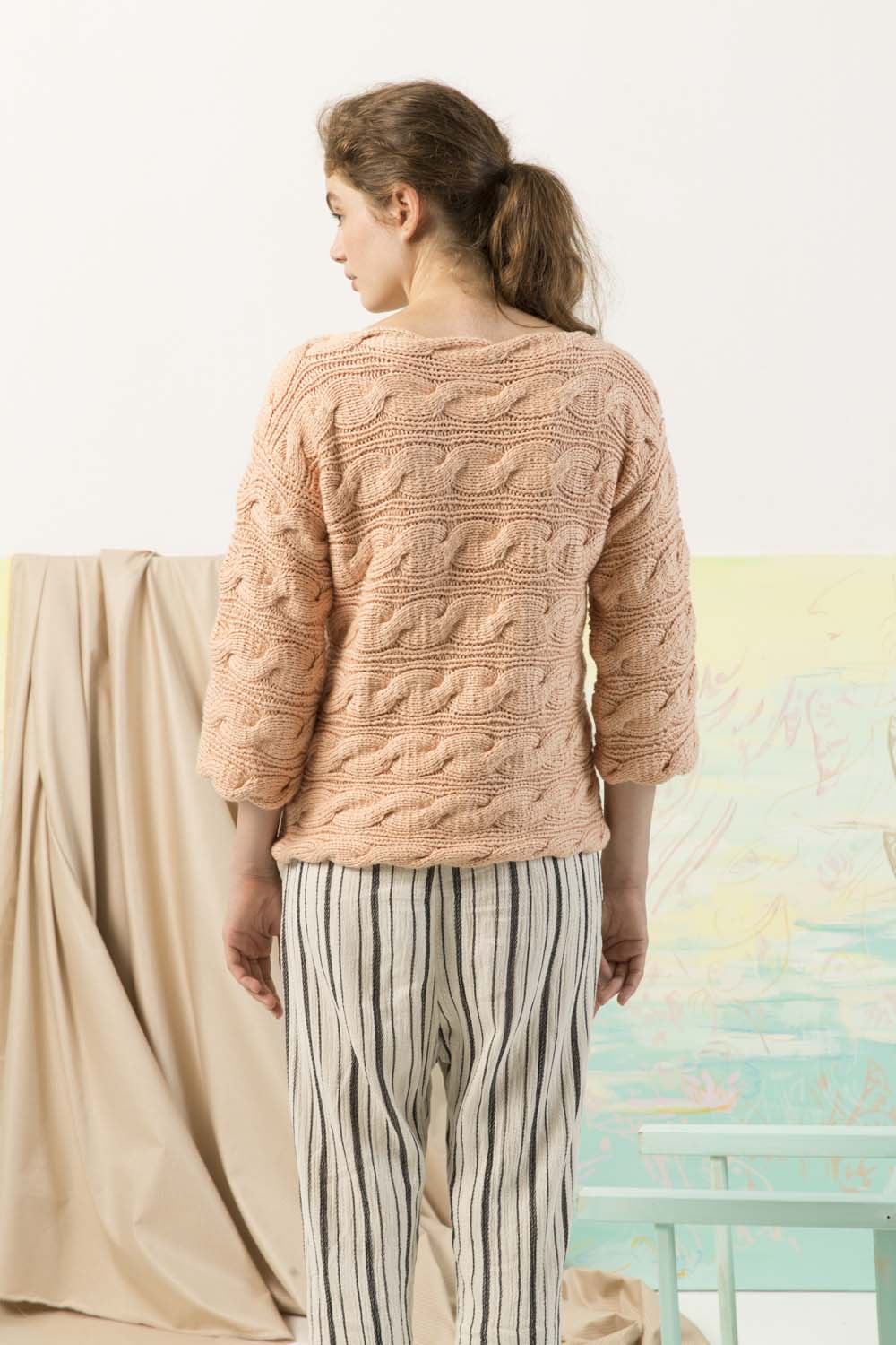 Artikelbild 1 des Artikels “Pullover mit Zopfmuster aus Amira “