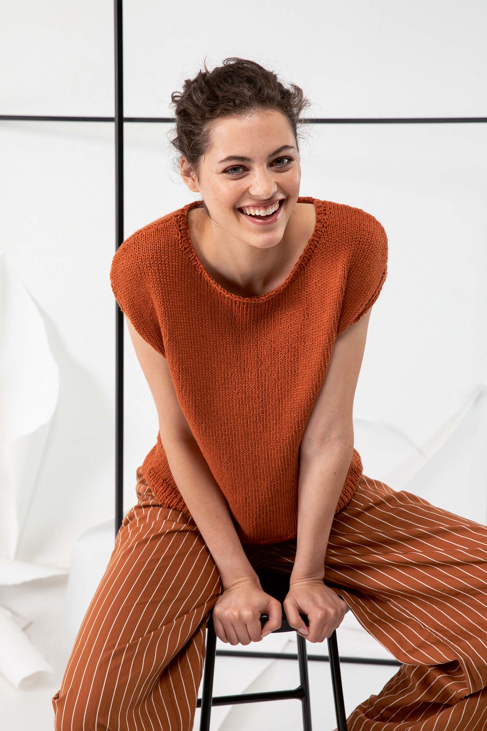 Artikelbild 1 des Artikels “Ärmelloser Pullover aus Amira Light “