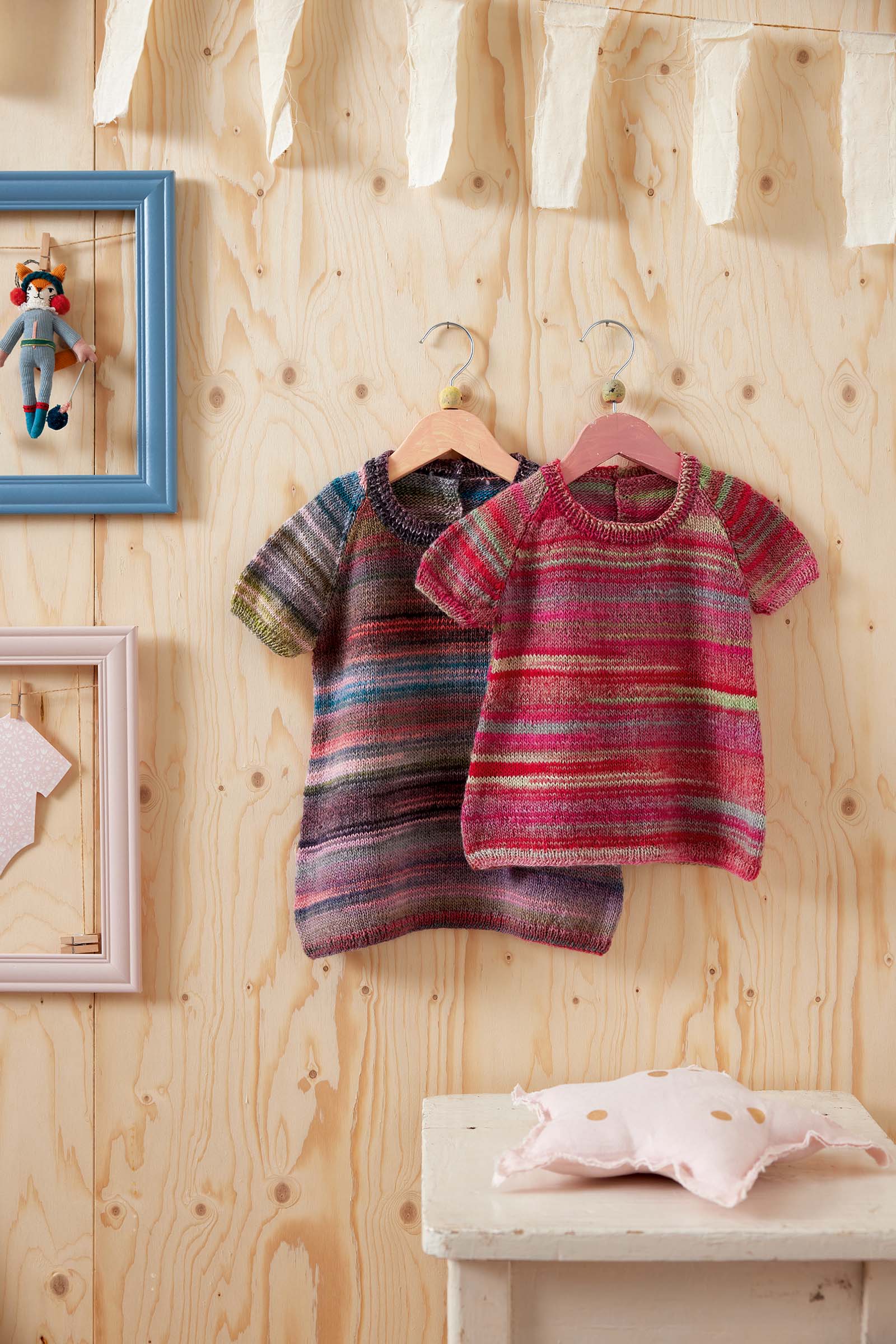 Artikelbild 1 des Artikels “Kleid Amalie aus Mille Colori Baby 845.0211 - altrosa/petrol/olive | 74 (150g)“