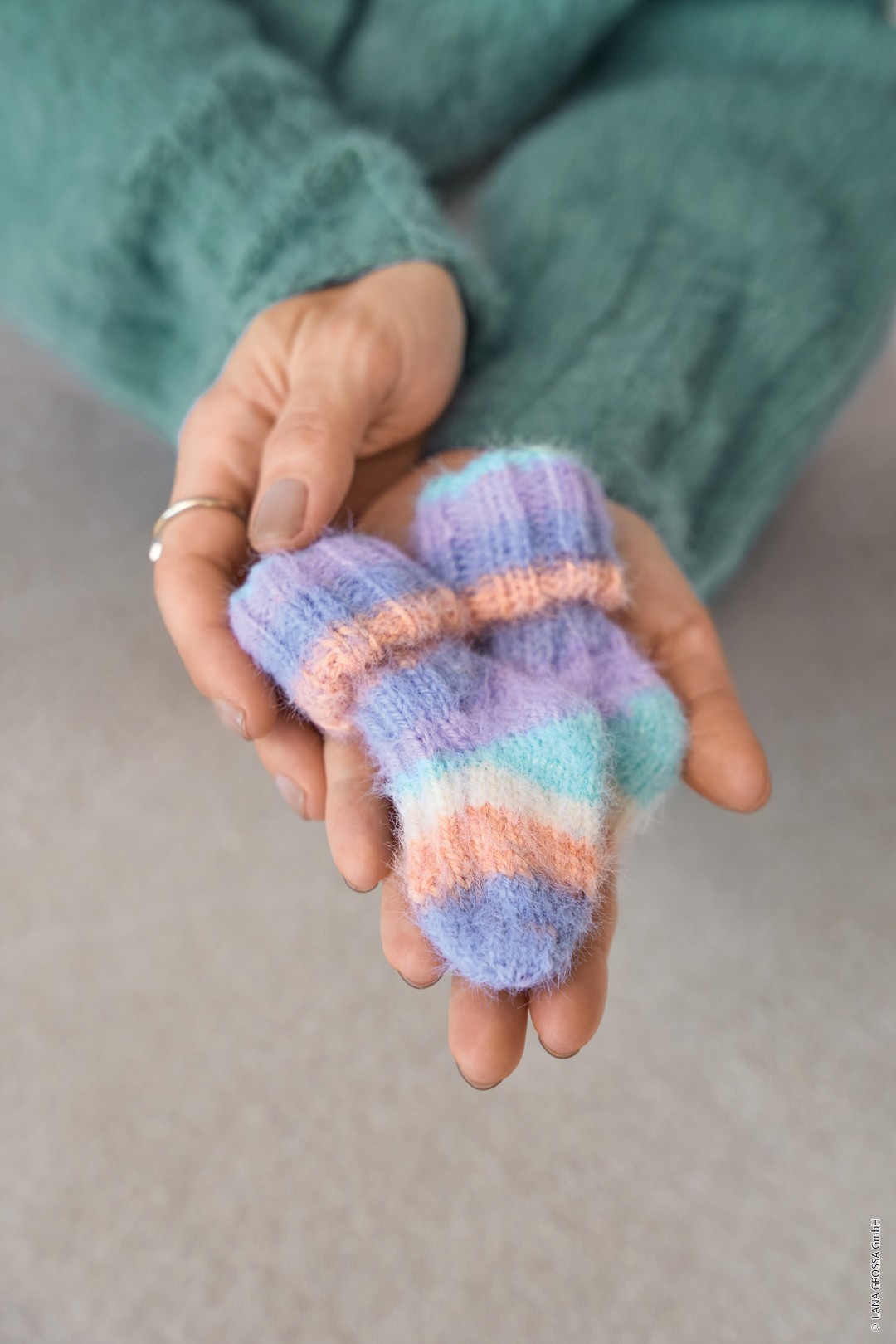 Artikelbild 1 des Artikels “Babysocken aus Cosy Socks Multi Stripes “