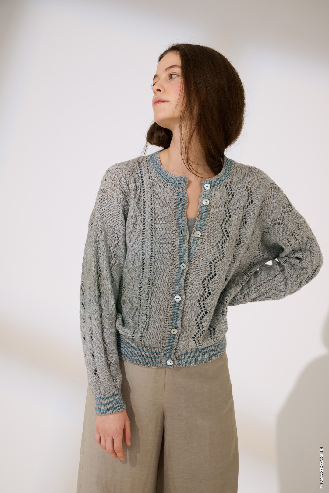 Artikelbild 1 des Artikels “Kurzer Cardigan aus Diversa “