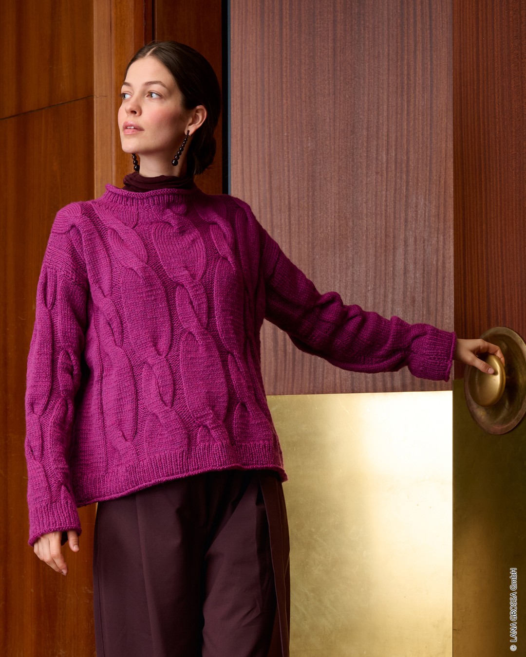 Artikelbild 1 des Artikels “Pullover Mit Zöpfen aus Cool Merino 25 - Aubergine | 36/38 (500g)“