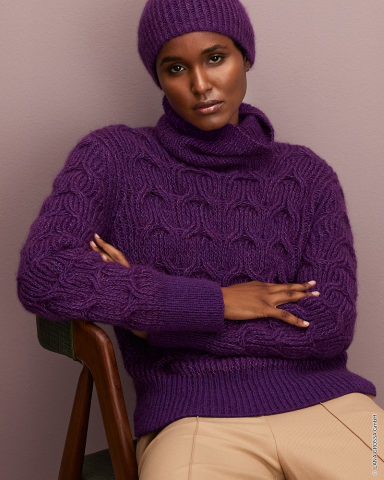 Artikelbild 1 des Artikels “Pullover Im Rippenzopfmuster aus Silkhair & Ecopuno “