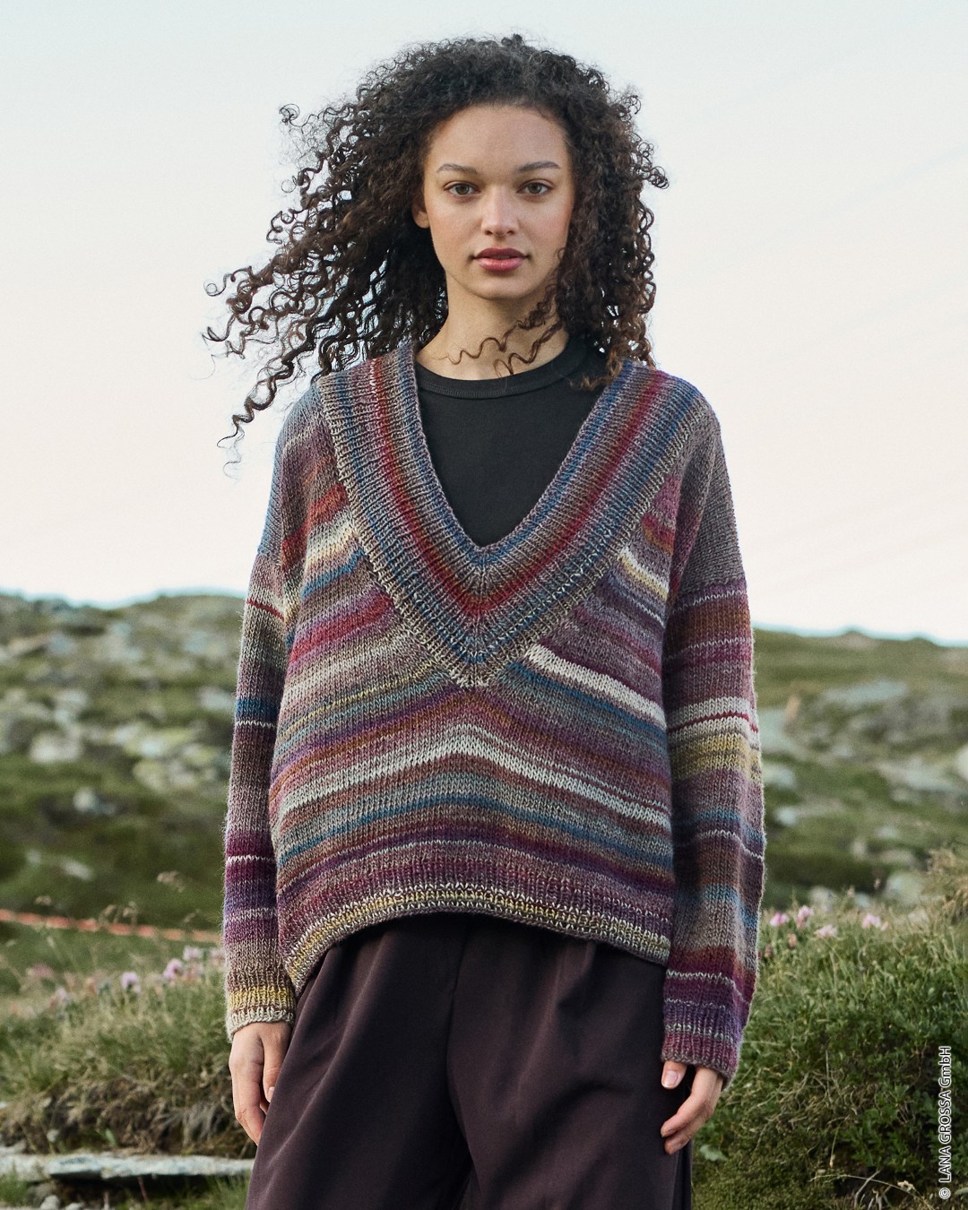 Artikelbild 1 des Artikels “V-Pullover aus Gomitolo Intenso “