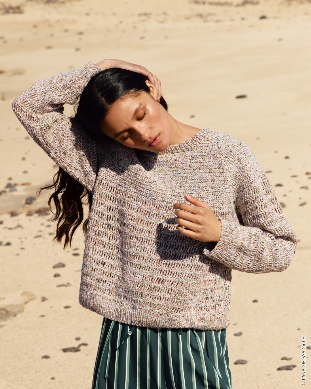 Artikelbild 1 des Artikels “Raglanpullover In Gittermuster Und Festen Maschen aus Maglia “