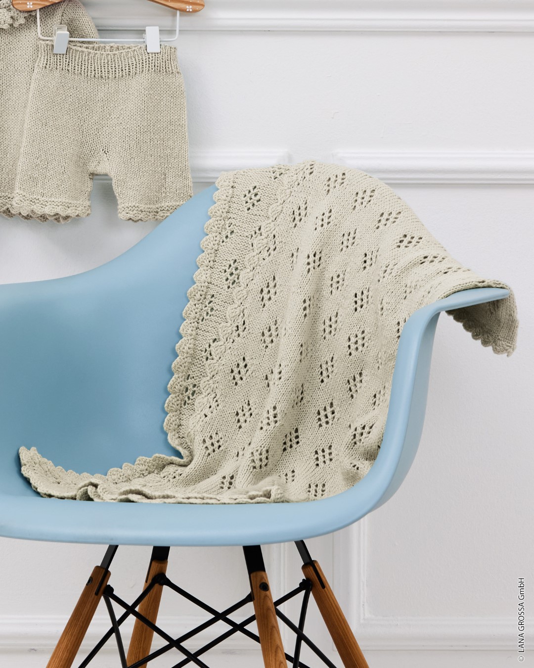 Artikelbild 1 des Artikels “Decke Mit Ajourmuster aus Alta Moda Cotolana “